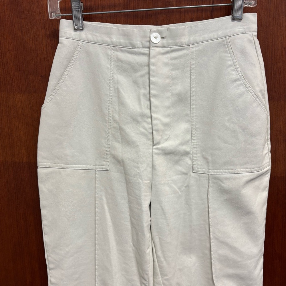 Princess Polly Encore Faux Leather High Waist High Rise White Crop Pants size 6 - Picture 4 of 16